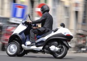 Piaggio MP3 Hybrid